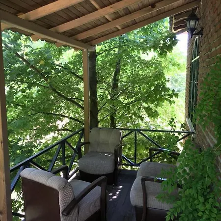 Yuvarlakcay'in Kenarinda, Orman Icinde, Genis Bahceli.. Feriehus Mugla